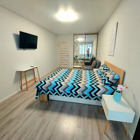 Vip стрийська 아파트 리비프